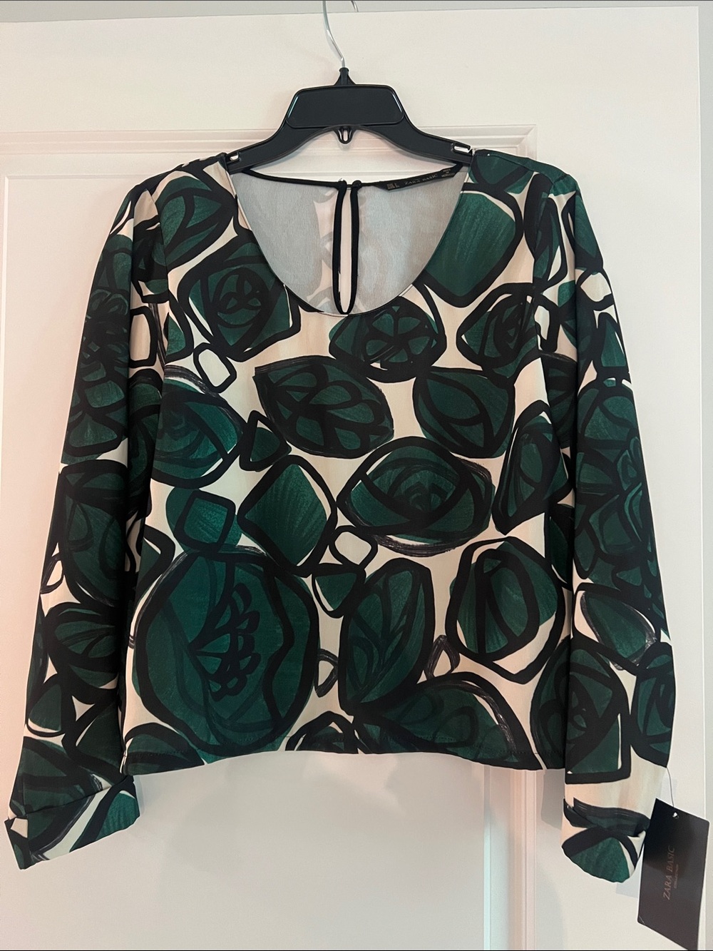 Zara Green and Cream Abstract Floral Long-Sleeve Blouse